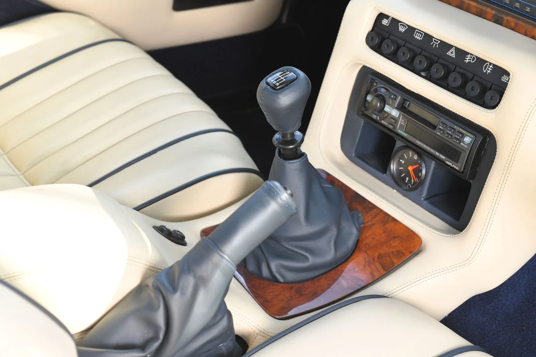 1990 Aston Martin Virage - Image 9 of 31