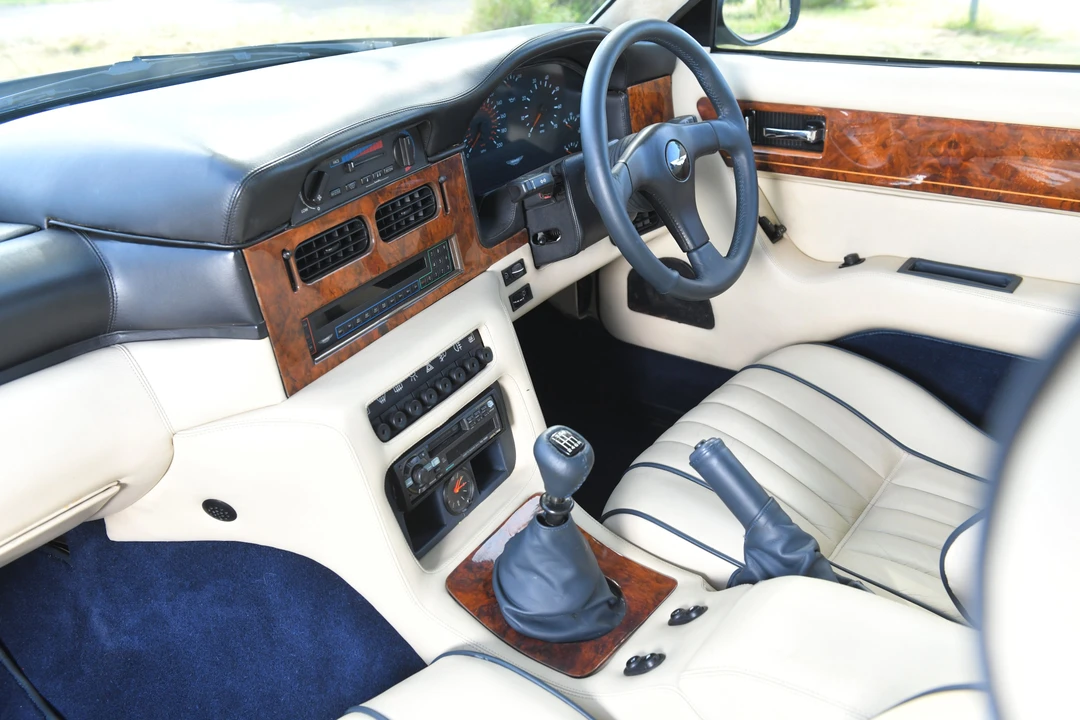 1990 Aston Martin Virage - Image 19 of 31
