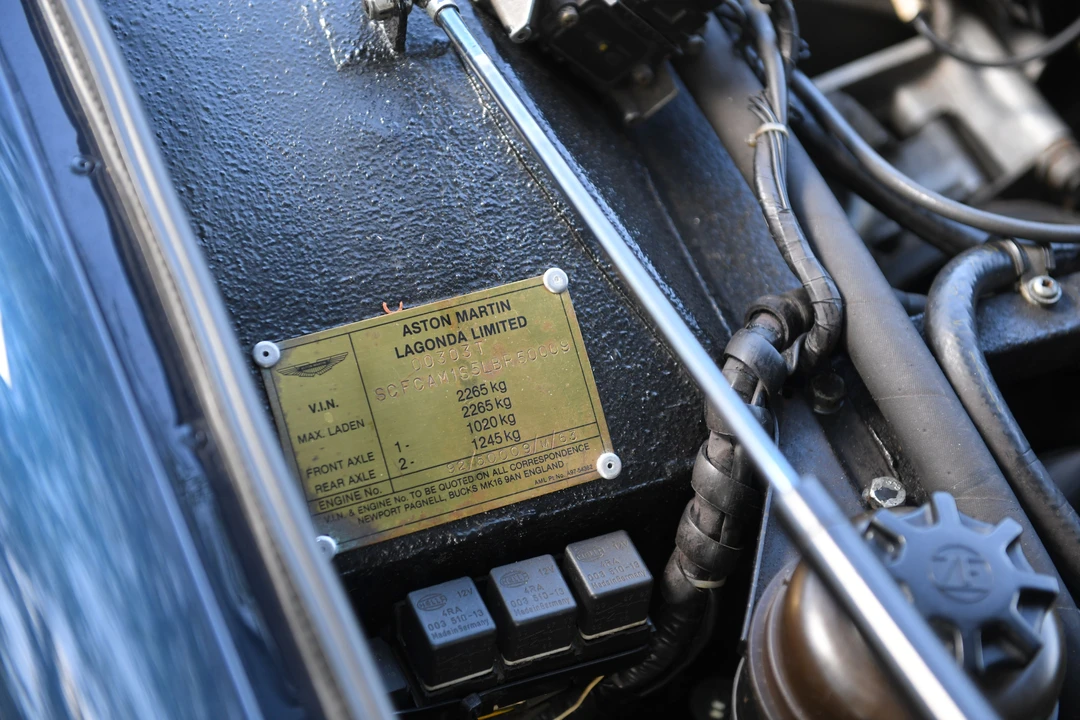 1990 Aston Martin Virage - Image 28 of 31