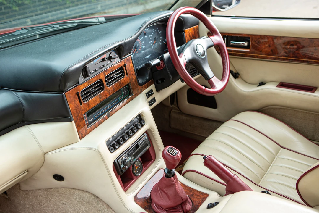 1990 Aston Martin Virage - Image 20 of 31
