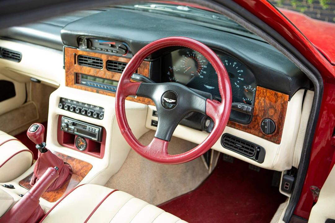 1990 Aston Martin Virage - Image 29 of 31