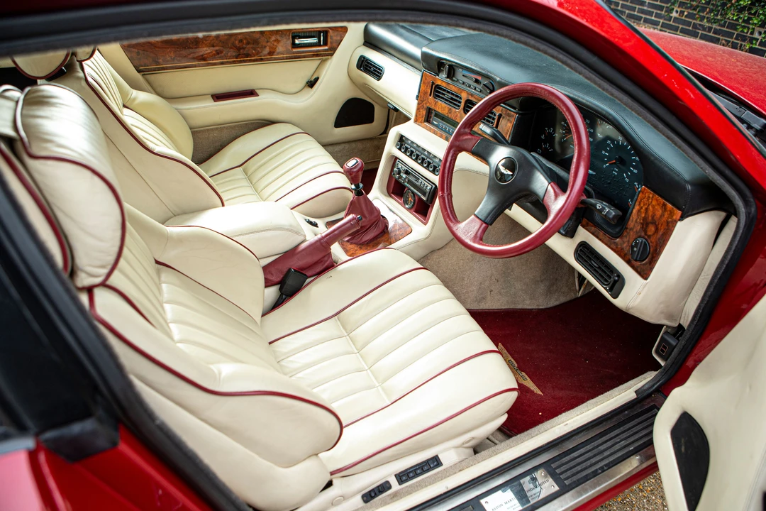 1990 Aston Martin Virage - Image 30 of 31