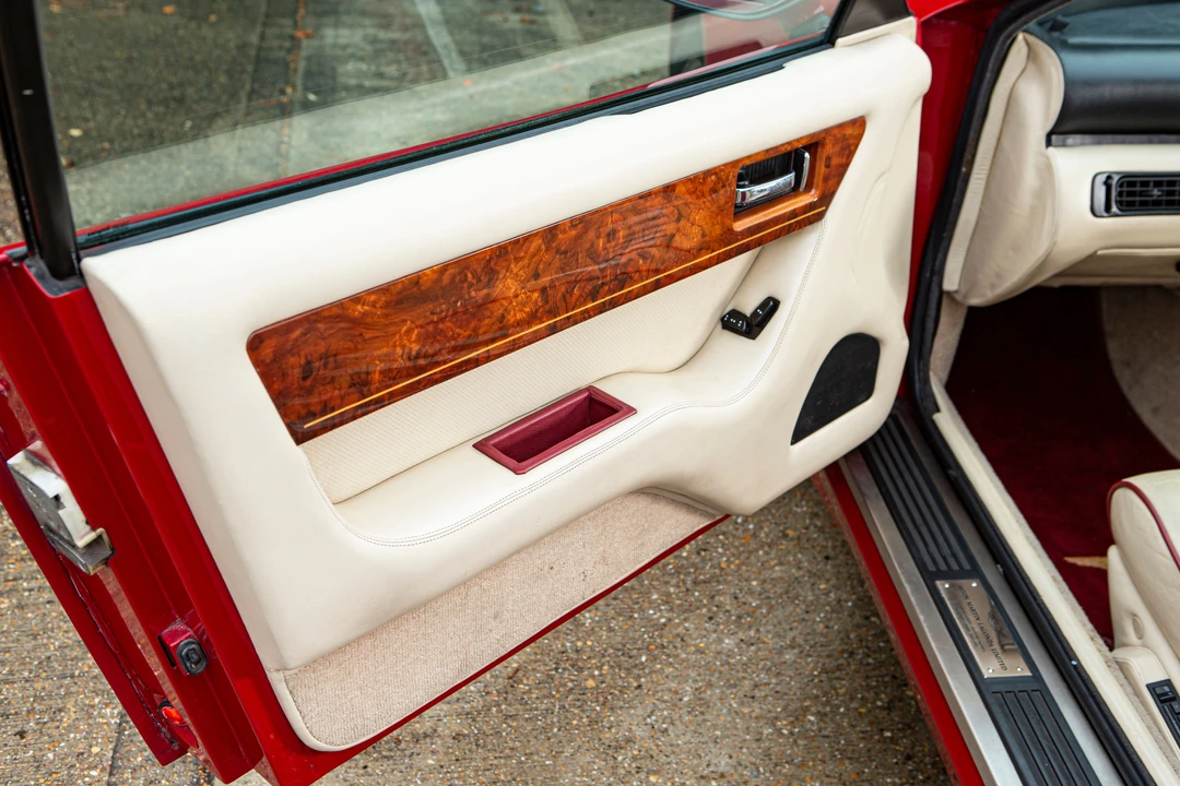1990 Aston Martin Virage - Image 19 of 31