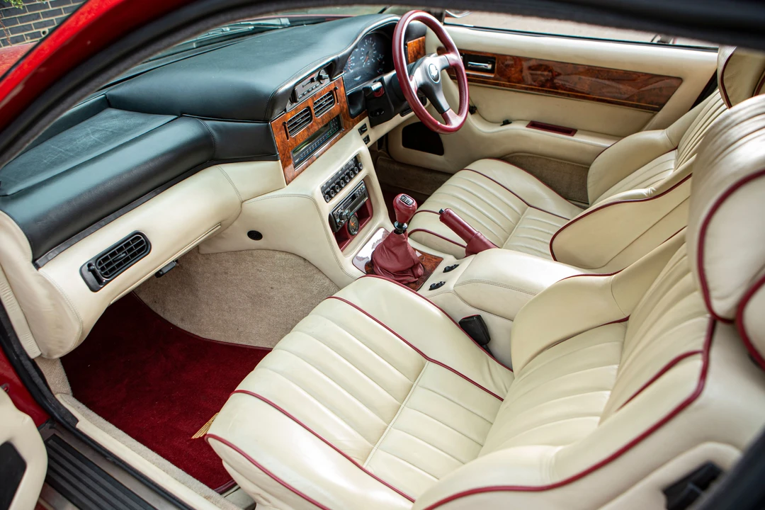 1990 Aston Martin Virage - Image 22 of 31