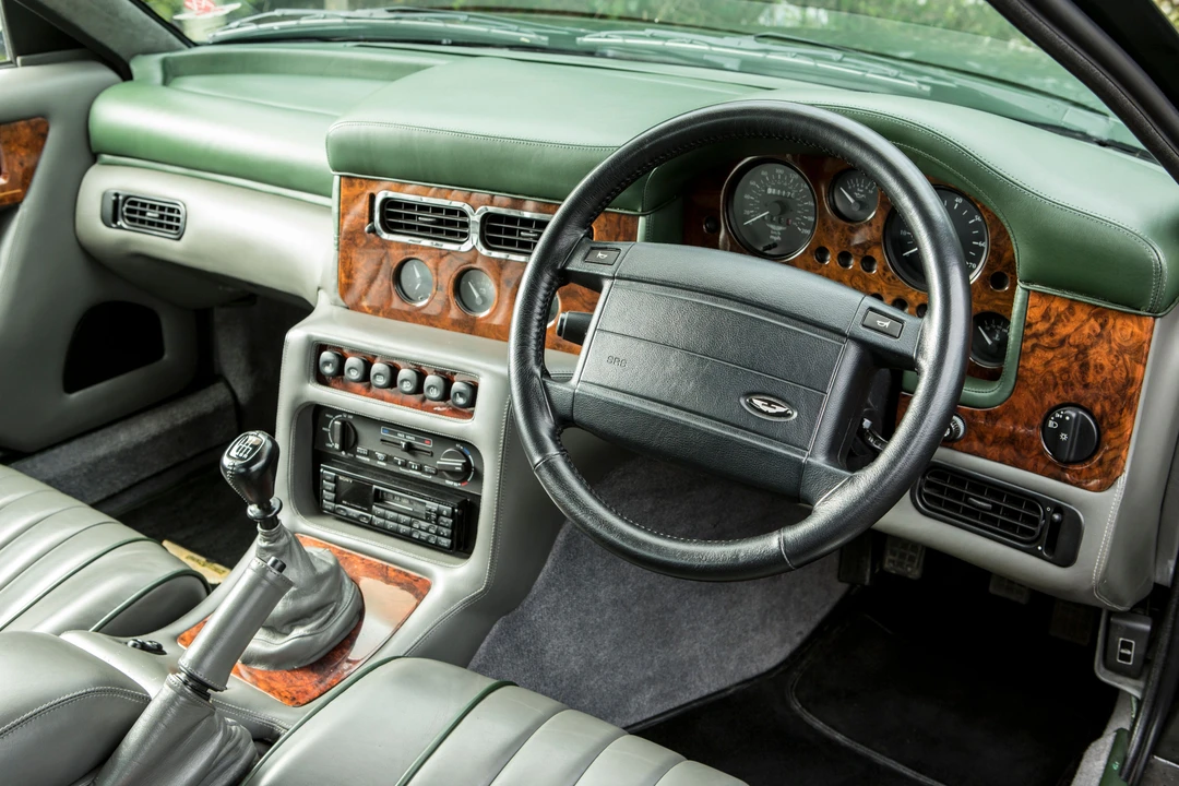 1990 Aston Martin Virage - Image 25 of 30