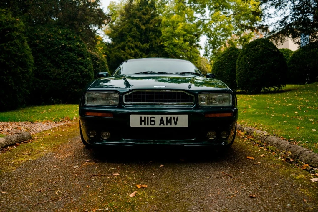 1990 Aston Martin Virage - Image 11 of 30
