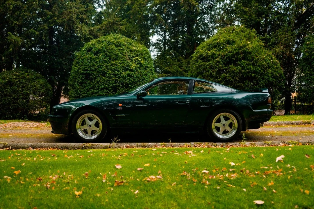 1990 Aston Martin Virage - Image 13 of 30