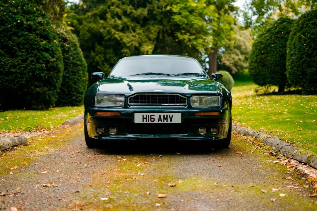 1990 Aston Martin Virage - Image 14 of 30