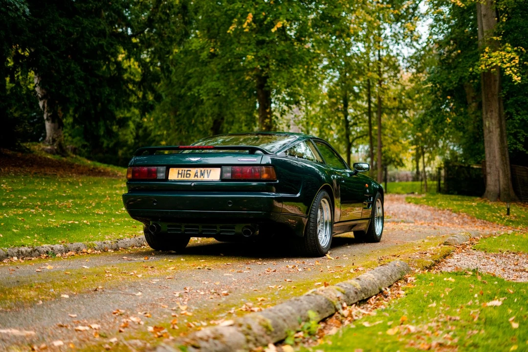 1990 Aston Martin Virage - Image 16 of 30