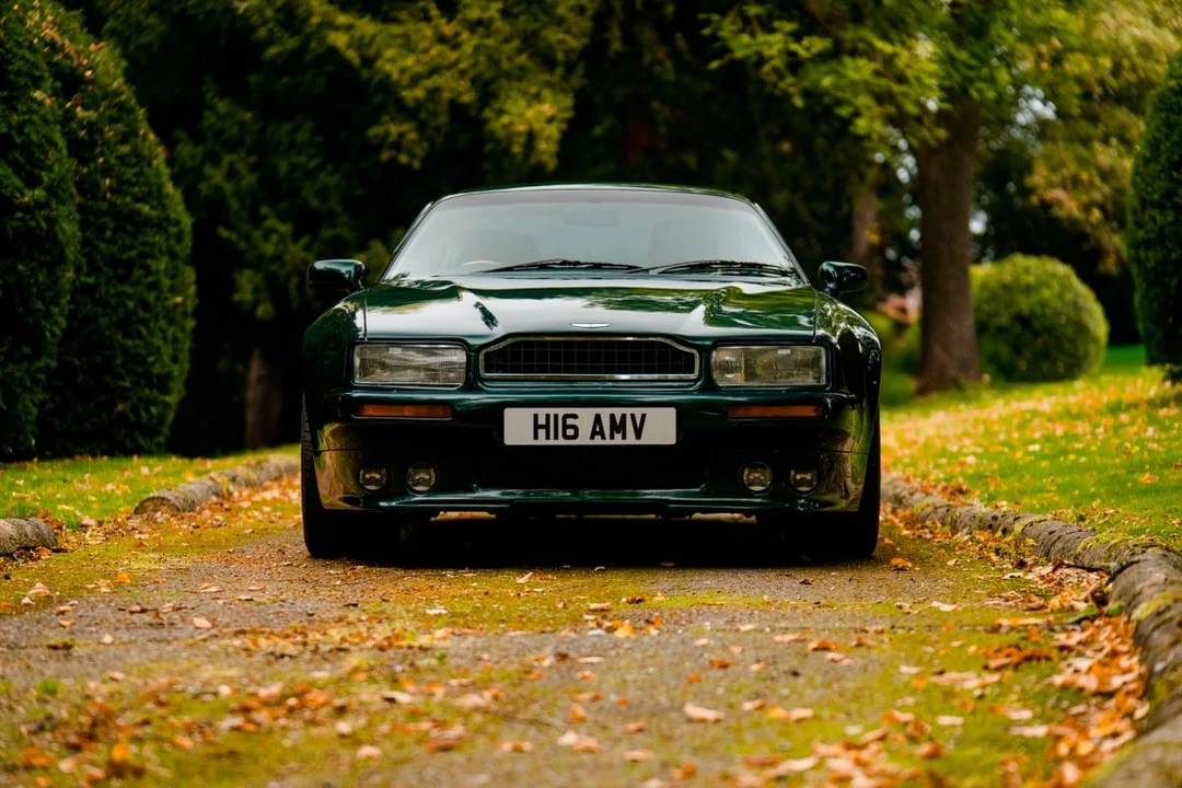 1990 Aston Martin Virage - Image 20 of 30
