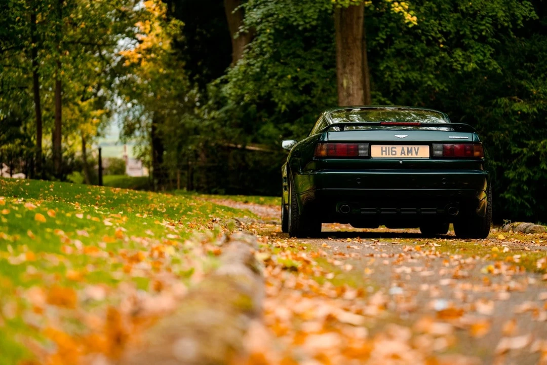 1990 Aston Martin Virage - Image 24 of 30