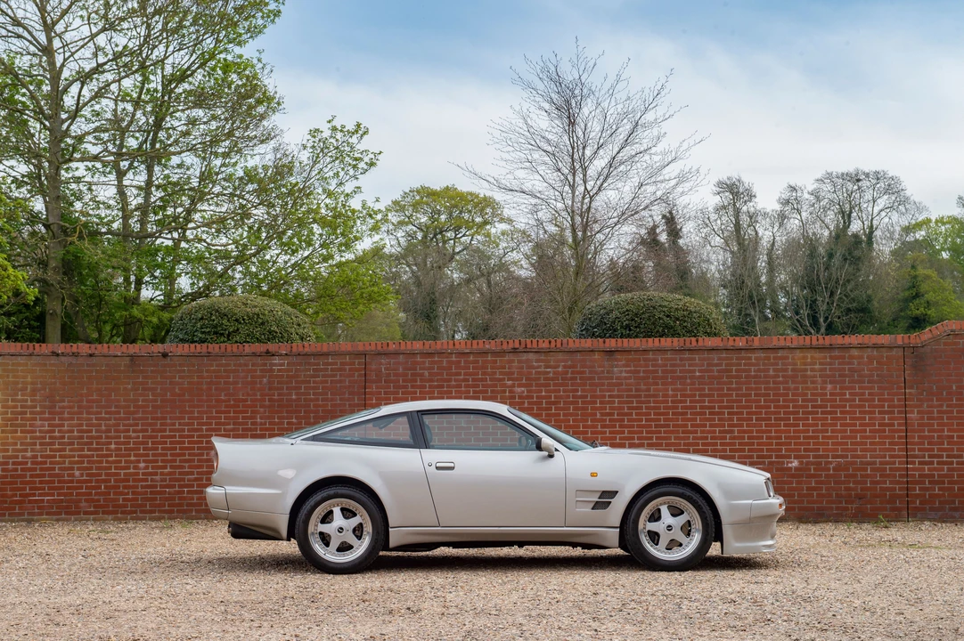1990 Aston Martin Virage - Image 12 of 16