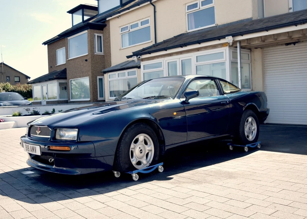 1990 Aston Martin Virage - Image 7 of 30
