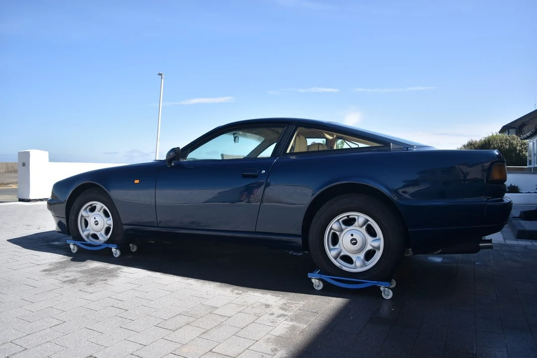 1990 Aston Martin Virage - Image 9 of 30