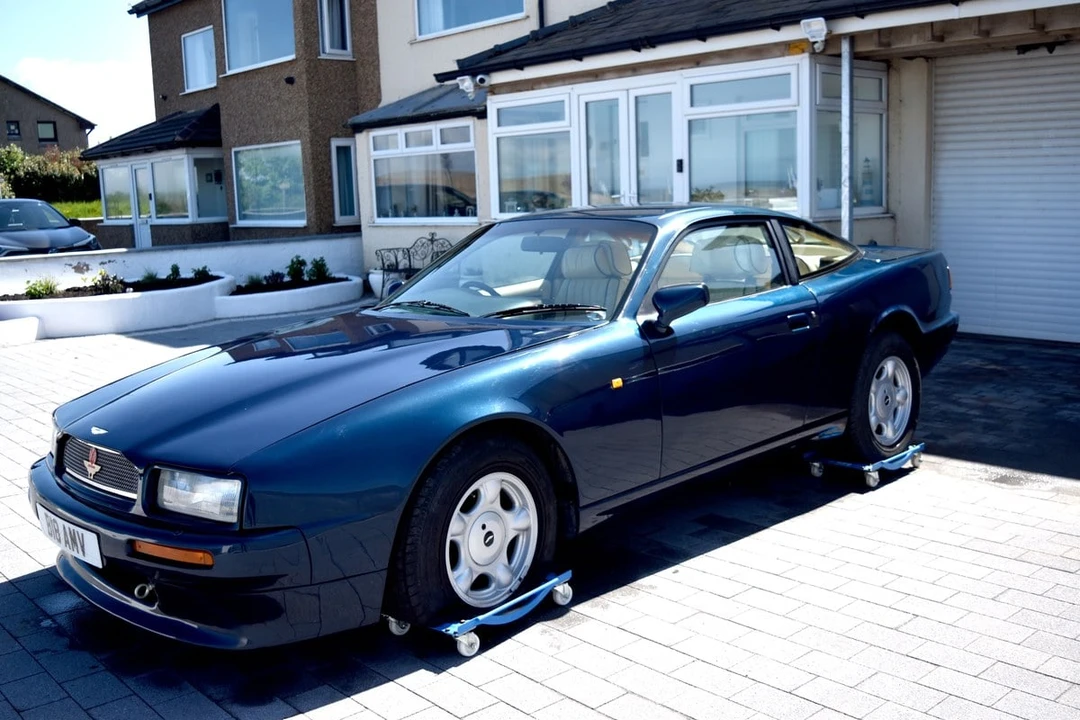 1990 Aston Martin Virage - Image 25 of 30