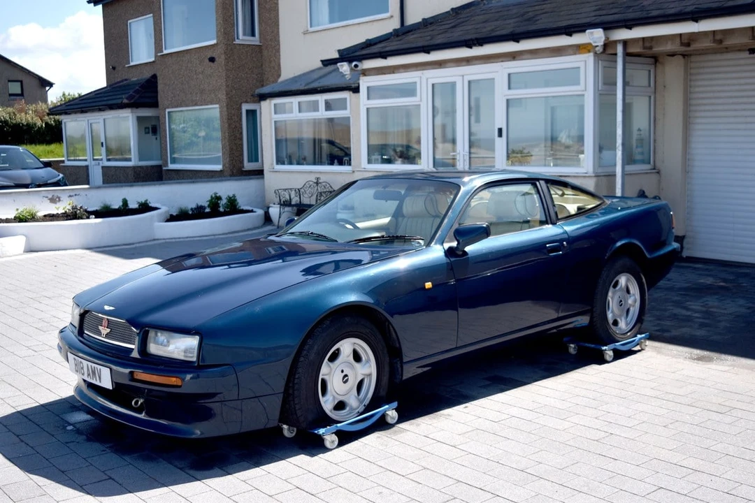 1990 Aston Martin Virage - Image 28 of 30