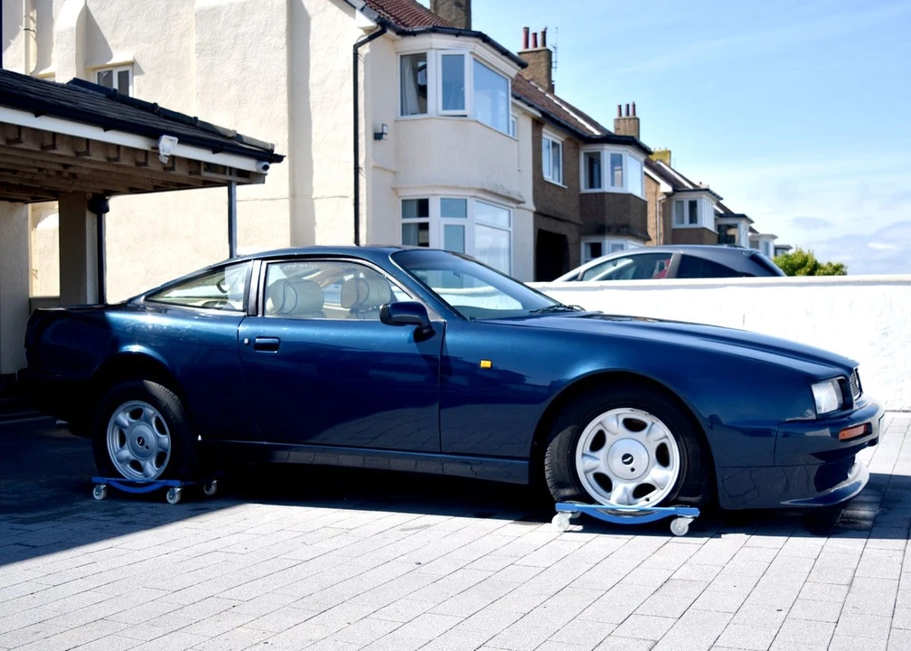 1990 Aston Martin Virage - Image 5 of 30