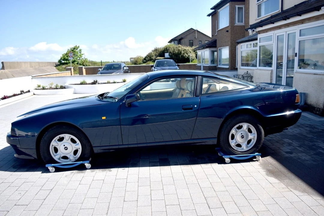 1990 Aston Martin Virage - Image 26 of 30
