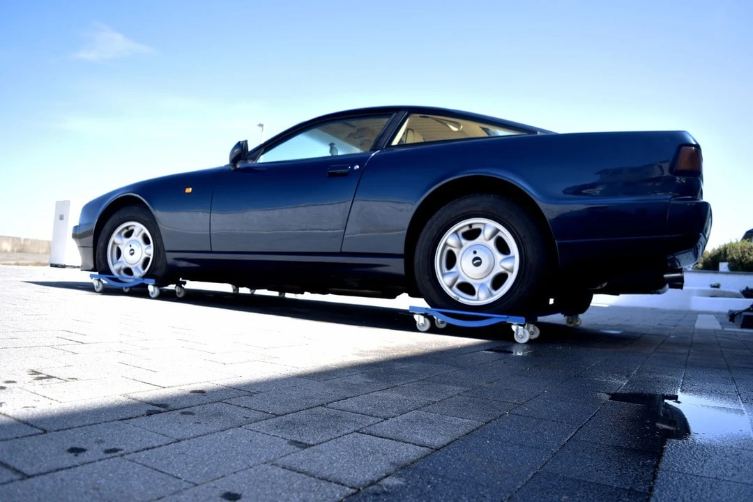 1990 Aston Martin Virage - Image 20 of 30