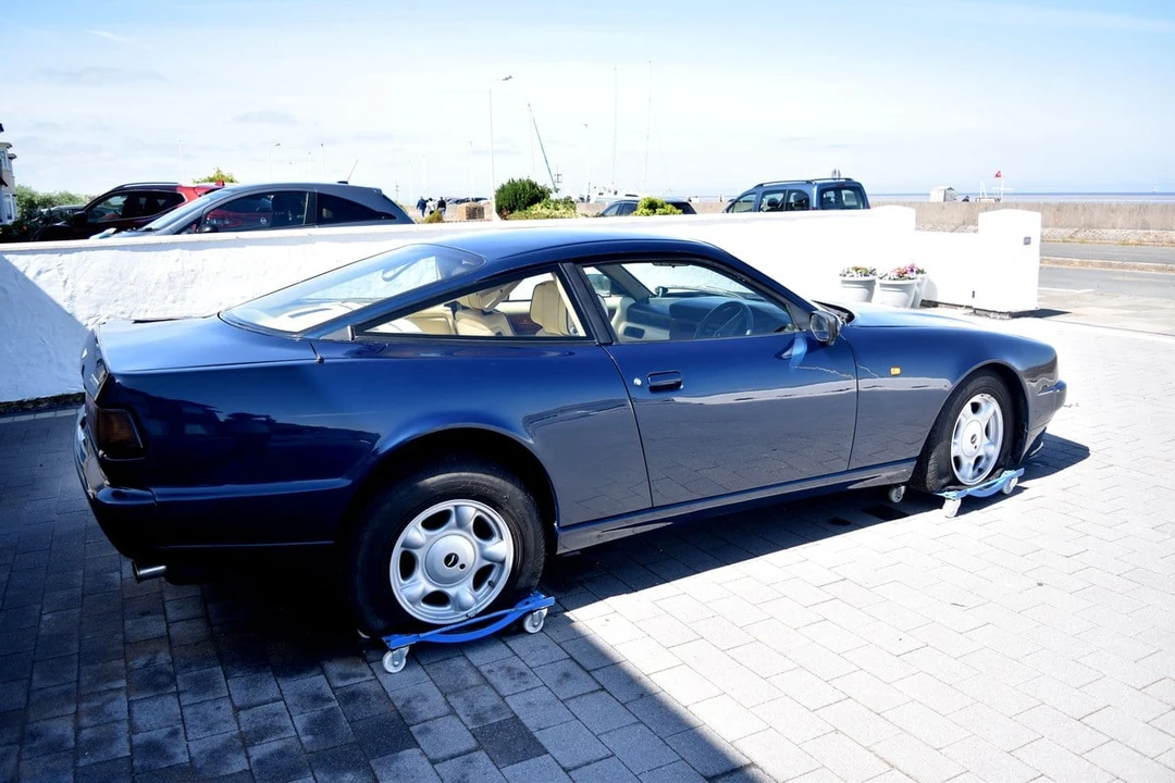 1990 Aston Martin Virage - Image 21 of 30
