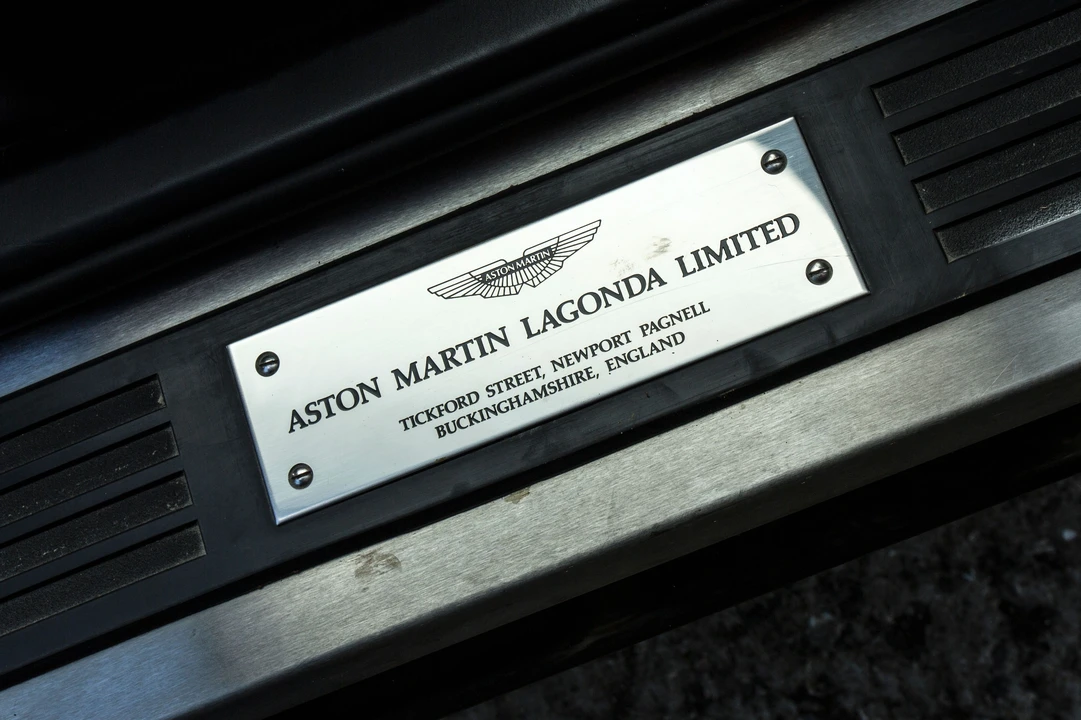 1990 Aston Martin Virage - Image 12 of 17