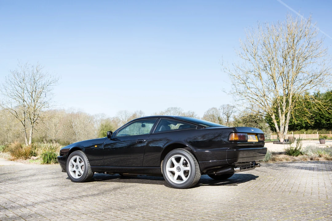 1990 Aston Martin Virage - Image 16 of 17