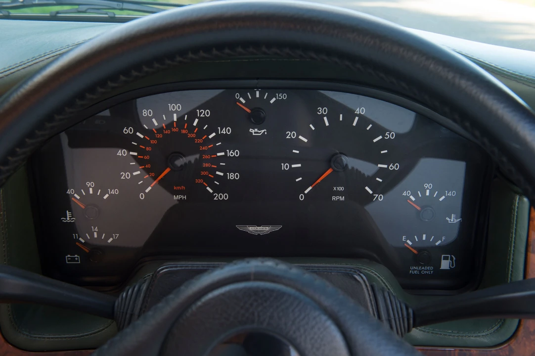 1990 Aston Martin Virage - Image 14 of 25