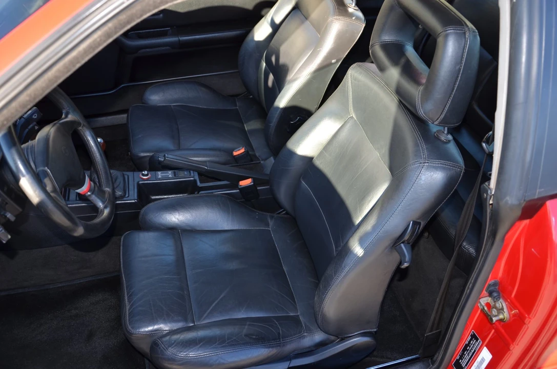1990 Audi Coupe & Cabriolet - Image 25 of 31