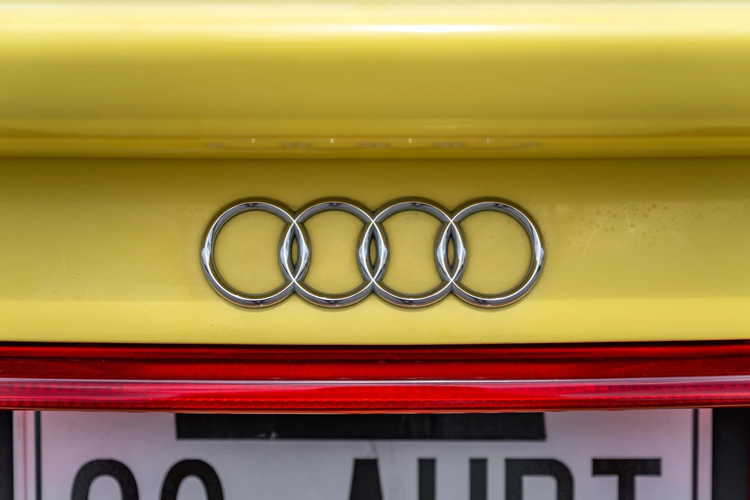 1990 Audi Coupe & Cabriolet - Image 25 of 31