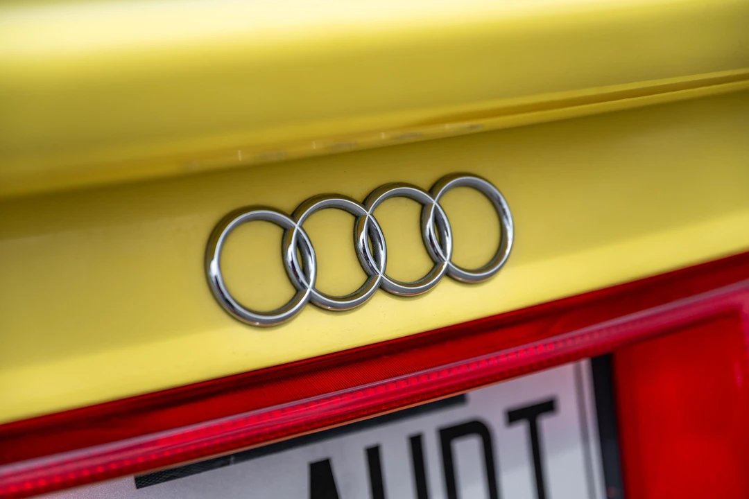 1990 Audi Coupe & Cabriolet - Image 26 of 31