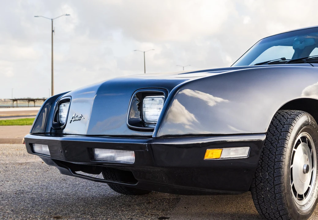 1990 Studebaker Avanti - Image 12 of 31