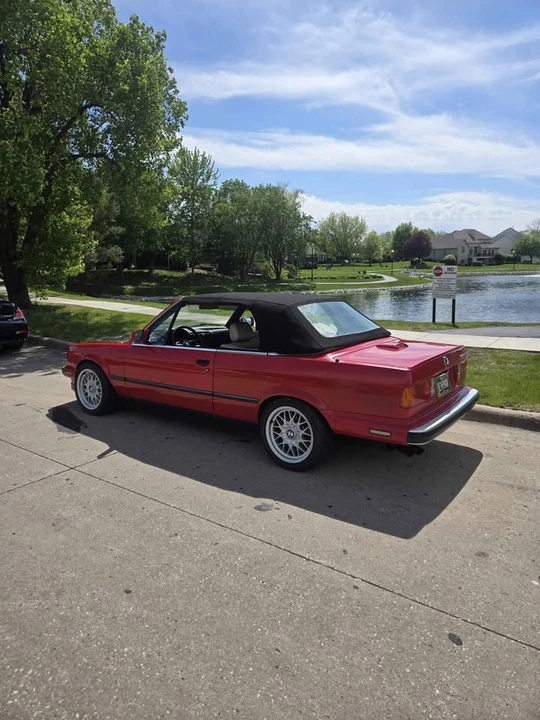 1990 BMW E30 3 Series - Image 3 of 11