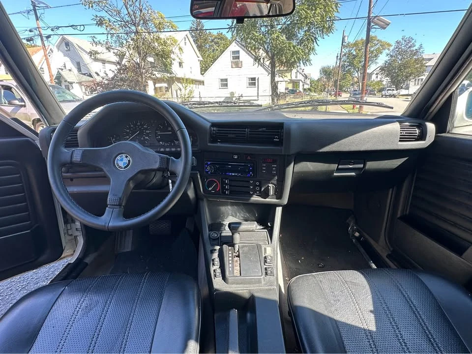1990 BMW E30 3 Series - Image 2 of 8
