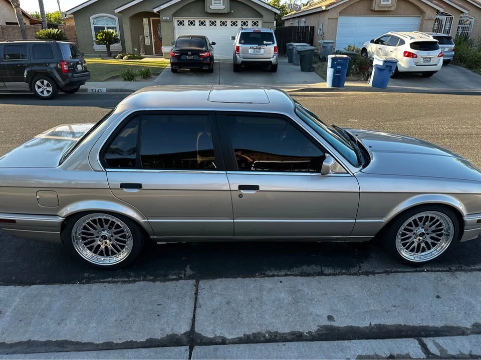1990 BMW E30 3 Series - Image 2 of 17