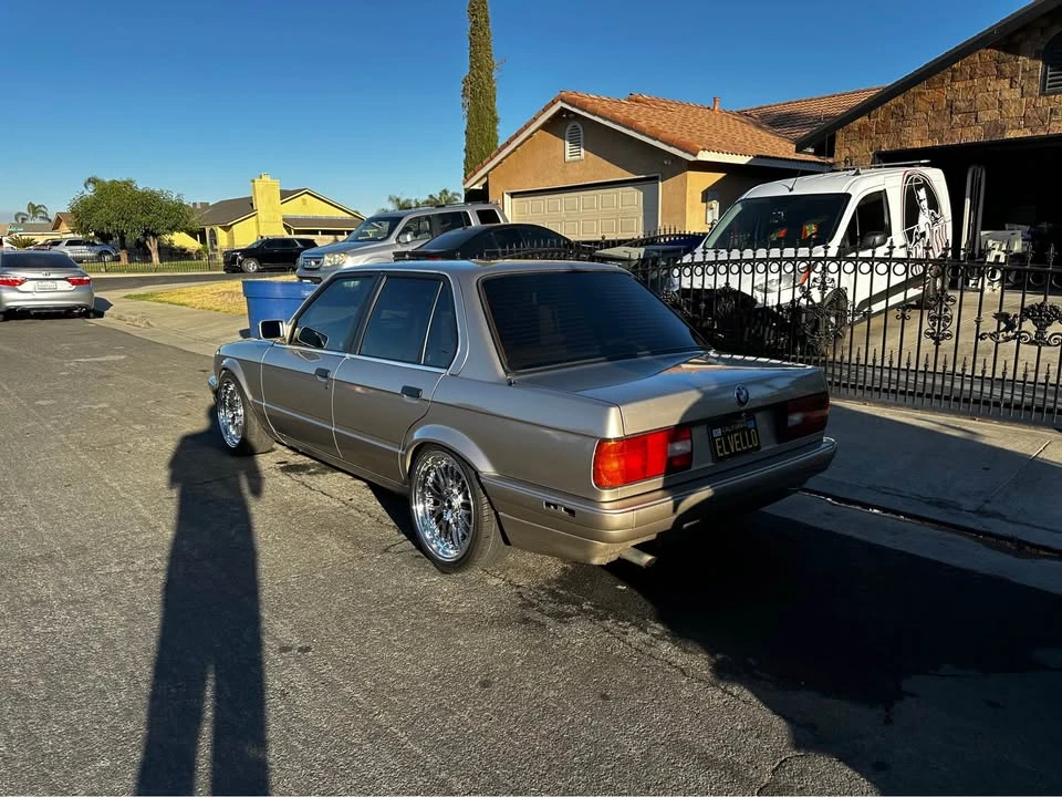 1990 BMW E30 3 Series - Image 4 of 17