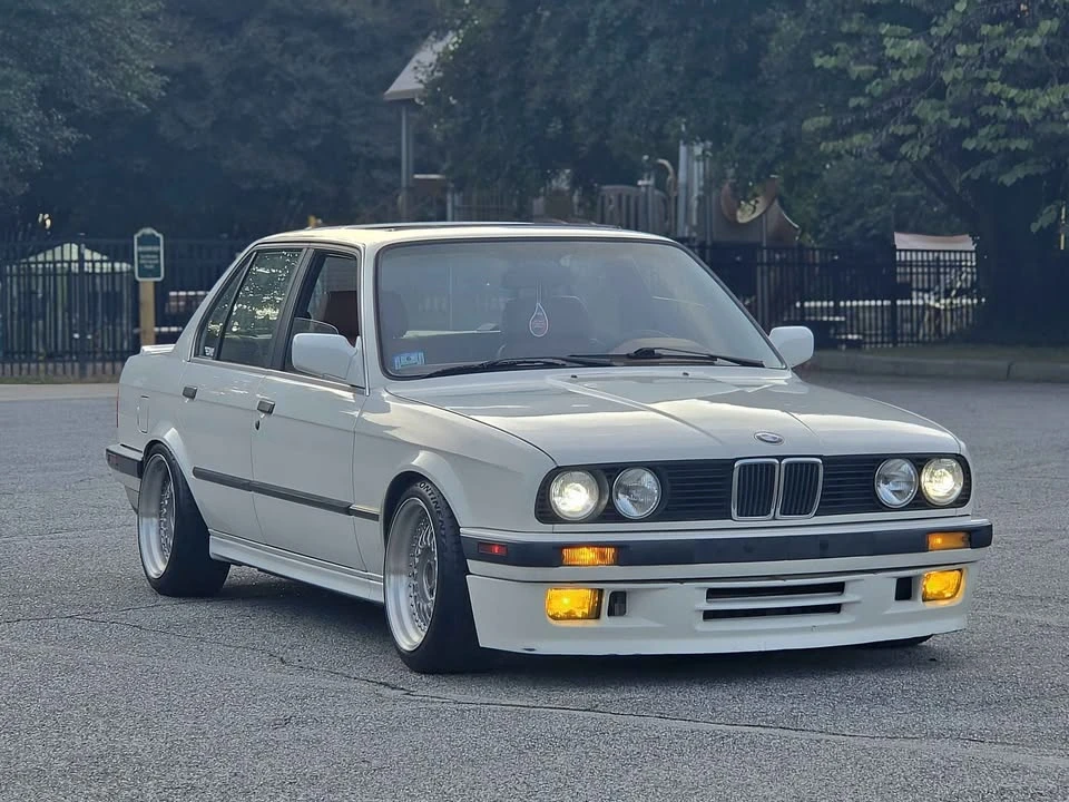 1990 BMW E30 3 Series - Image 2 of 17