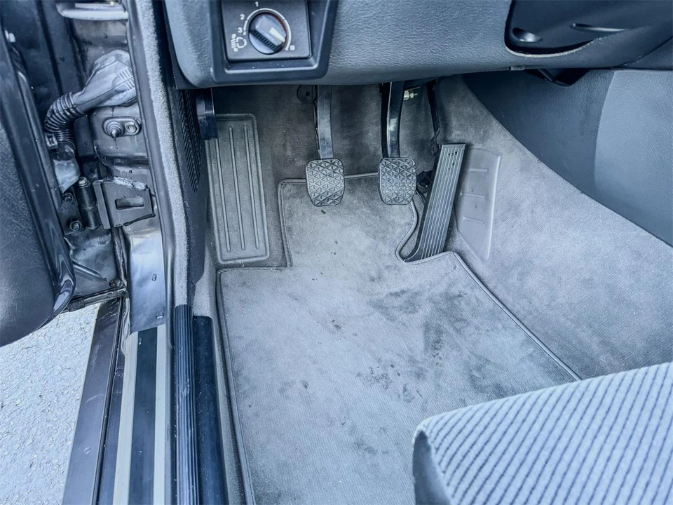 1990 BMW E30 3 Series - Image 25 of 31