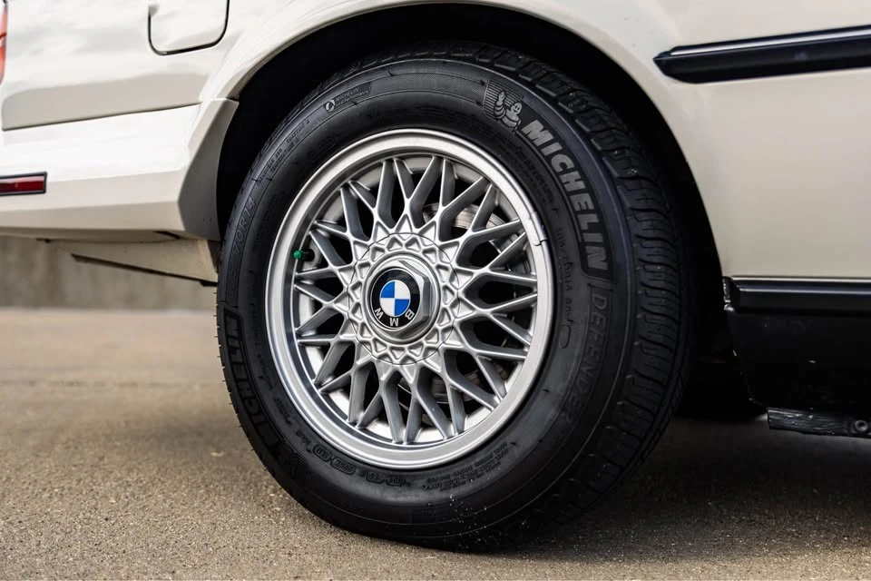 1990 BMW E30 3 Series - Image 15 of 20