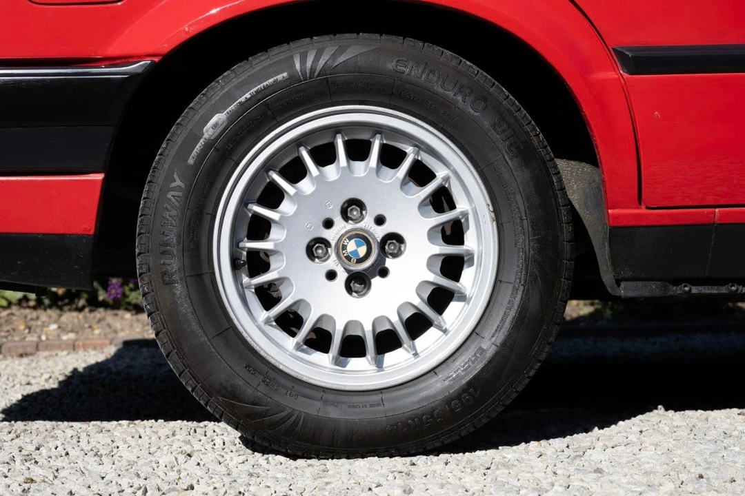 1990 BMW E30 3 Series - Image 12 of 30