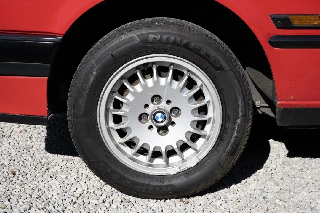 1990 BMW E30 3 Series - Image 10 of 30