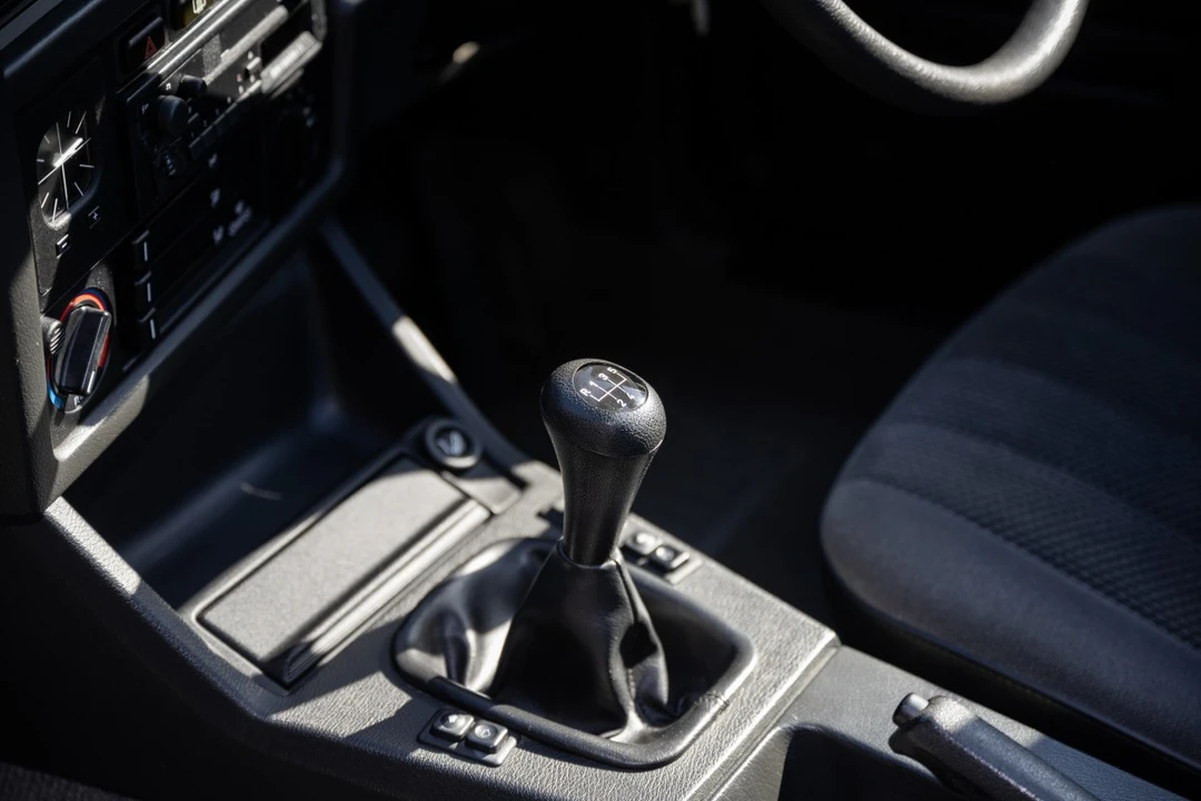 1990 BMW E30 3 Series - Image 14 of 30