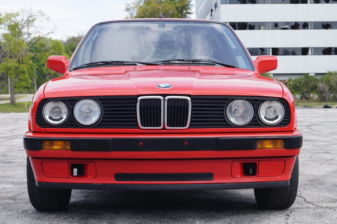 1990 BMW E30 3 Series - Image 2 of 31