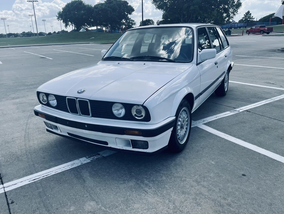 1990 BMW E30 3 Series - Image 2 of 31