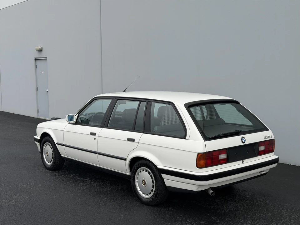 1990 BMW E30 3 Series - Image 9 of 31