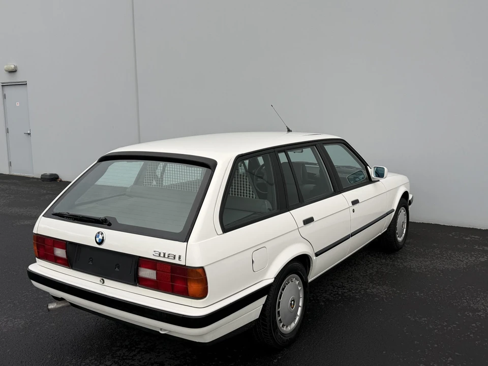 1990 BMW E30 3 Series - Image 14 of 31