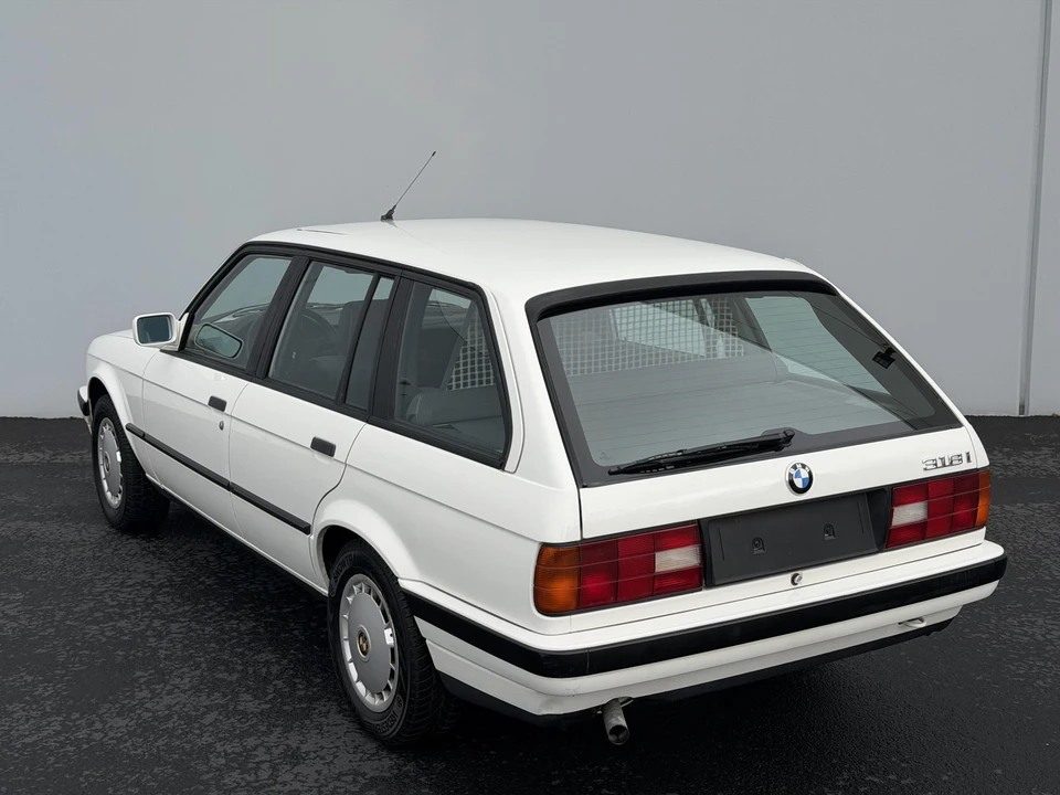 1990 BMW E30 3 Series - Image 11 of 31