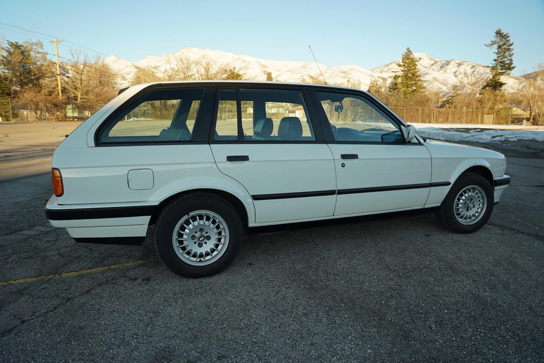 1990 BMW E30 3 Series - Image 24 of 31