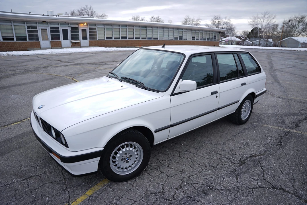 1990 BMW E30 3 Series - Image 15 of 31