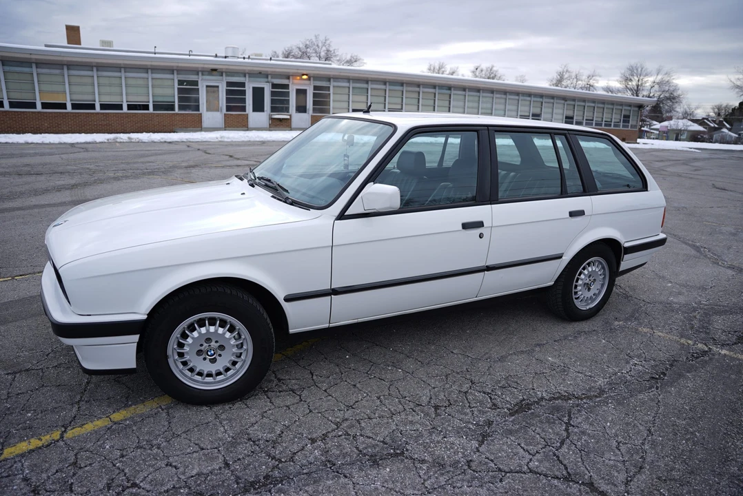 1990 BMW E30 3 Series - Image 14 of 31