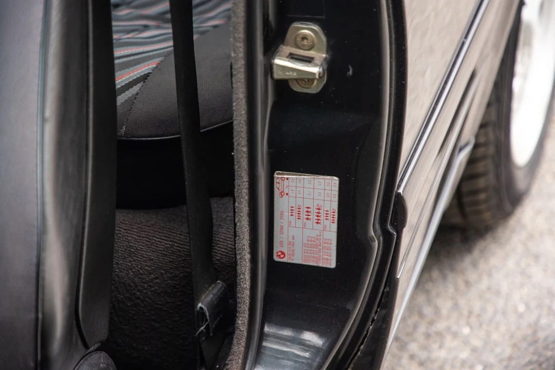 1990 BMW E30 3 Series - Image 29 of 30